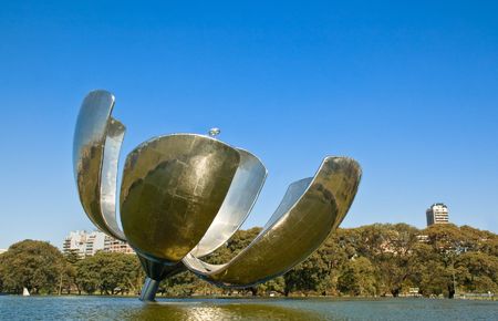 Giant metal  sculpture in a park in Recolteta neighborhood, Buenos Aires, Argentinaの写真素材