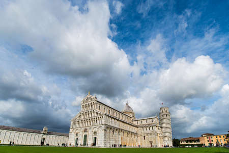 Famous leaning tower of Pisa during summer dayのeditorial素材