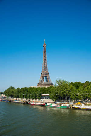 Eiffel tower on bright dayの写真素材