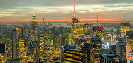 New York - DECEMBER 20, 2013: View of Lower Manhattan on Decembeのeditorial素材