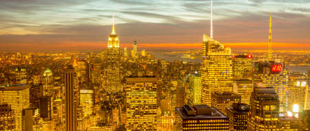 New York - DECEMBER 20, 2013: View of Lower Manhattan on Decembeのeditorial素材