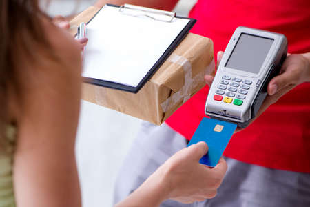 Parcel delivery being paid with pos and credit card
