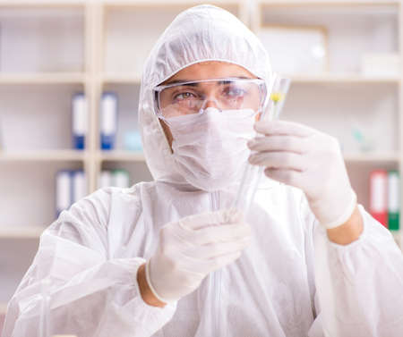 The biotechnology scientist chemist working in labの写真素材