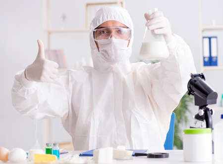 Food scientist testing new stuff in the labの写真素材