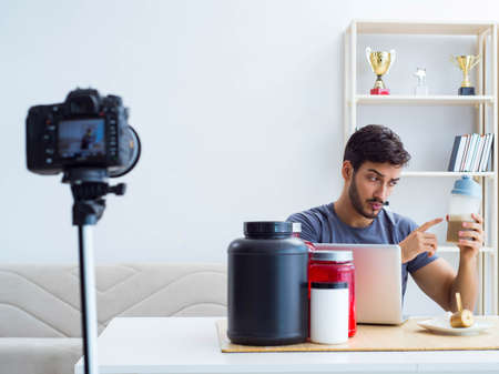 Sports blogger talking about protein nutrition