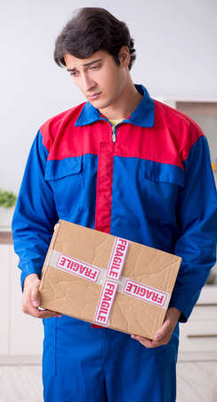 Transportation contractor with fragile boxes
