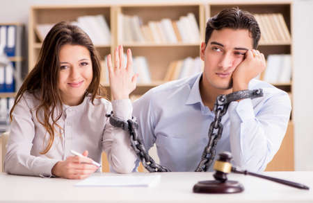 Young family in marriage divorce conceptの写真素材