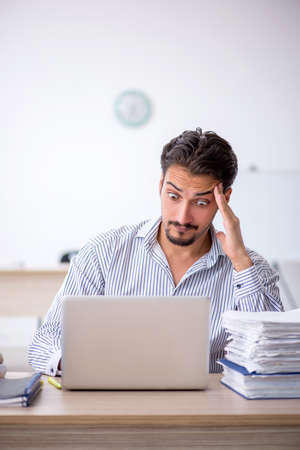 集中力 積み木の写真 イラスト素材一覧 4 962件 ストックフォトのamanaimages Plus