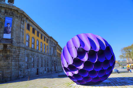 PORTO, PORTUGAL-OCTOBER 19, 2017: Eclipse structure in Porto in historic centerのeditorial素材