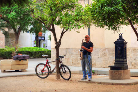 Street musicians in Historic Town in Valenciaのeditorial素材