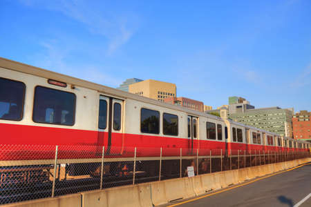 Boston Longfellow bridge – public transportation hub