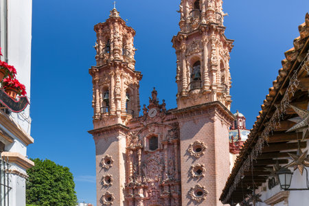 View of Church of Santa Prisca de Taxco (The Parroquia de Santa Prisca) in Taxco historic city centerの写真素材