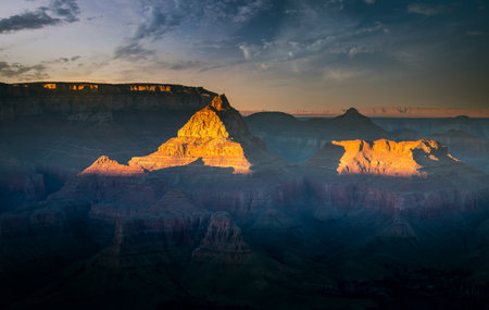 Grand Canyon scenic views and landscapes.