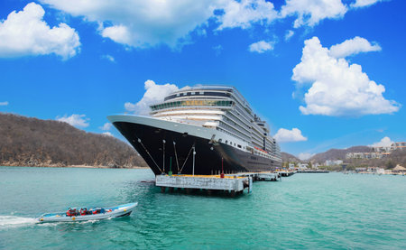 Mexico, cruise ship vacation in Huatulco. Scenic beaches and ocean shore resorts.の写真素材