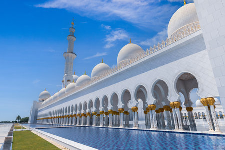 Abu Dhabi Grand Mosque, Iconic Landmark and Architectural Marvel of UAE