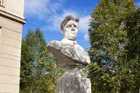 VOLGORAD, RUSSIA - October 11, 2015: a bust of the poet Vladimir Mayakovsky is Installed near a secondary school No. 13, Volgograd, Russiaのeditorial素材