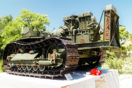 KERCH, RUSSIA - June 29, 2019: Monument to tractor tractor ChTZ S-60 Stalinets near Adzhimushkaysky quarries, Kerch, Crimeaのeditorial素材