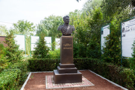RUSSIA, VOLGOGRAD - August 14, 2021: Park History of the Russian State. Bust Chuikov Vasily Ivanovich - Marshal of the USSR. Kalachevsky District, Pyatimorsk Settlementのeditorial素材