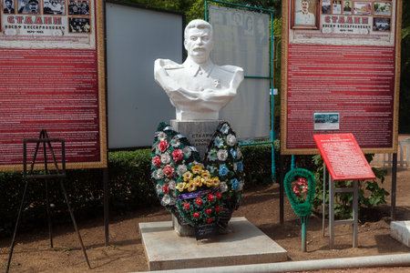 RUSSIA, VOLGOGRAD - August 14, 2021: Park History of the Russian State. Monument white plaster bust Stalin Joseph Vissarionovich. Kalachevsky District, Pyatimorsk Settlementのeditorial素材