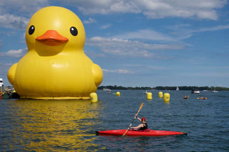 Yellow duck displayed in HTO park in Torontoのeditorial素材