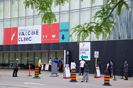 Toronto, Ontario, Canada - June 14, 2021: The entrance of covid-19 vaccine clinic in Toronto, Canada.のeditorial素材