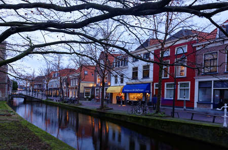 Delft, Netherlands - January 3, 2017: One of canals at Nieuwe Kerk. Delft is known for its historic town center with canals, Delft Blue pottery, and its association with the royal House of Orange-Nassauのeditorial素材