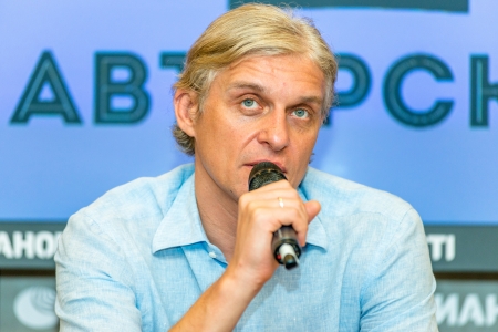 MOSCOW, RUSSIA - June, 5: Oleg Tinkov press-conference about his love and passion - new Tinkoff beer. Moscow, June 5, 2013のeditorial素材