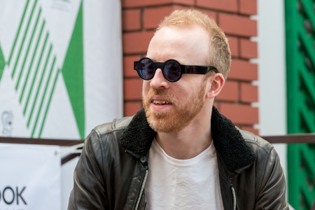 MOSCOW, RUSSIA - 1 JUNE: Al Doyle on Hot Chip press conference on Moscow Ahmad Tea Music Festival. Moscow, 1 June, 2013のeditorial素材