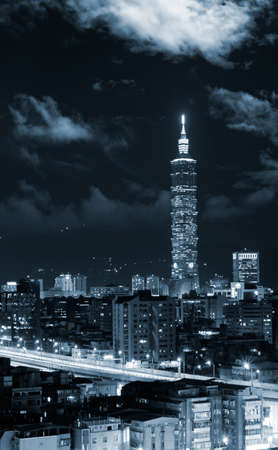 It is a city night scene in Taipei.のeditorial素材
