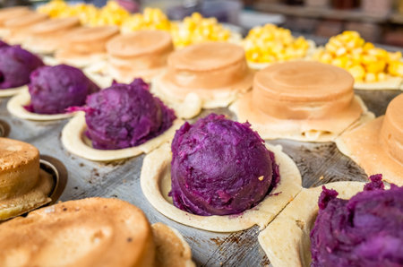 traditional Taiwanese snacks of wheel pies in red beans and taro