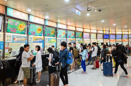 Taipei, Taiwan - Jun 6th, 2019: people with Taipei long distance bus station building at Taipei, Taiwanのeditorial素材