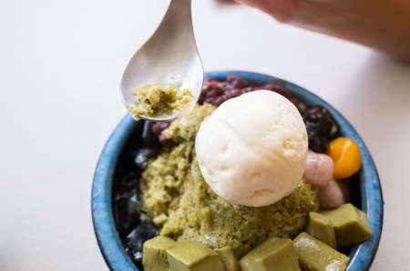 shaved ice dessert, famous Taiwanese snacks at Taiwanの写真素材