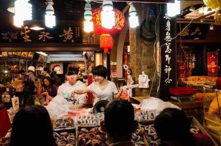 Taipei, Taiwan-Jan 23th, 2020: marketplace of Dihua Street at Chinese New Year. People can find all kinds of traditional chinese food and goods here.のeditorial素材