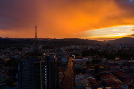 Puli, Taiwan-July 11th, 2020: sunset cityscape of Puli town cityscape at Nantou, Taiwan, Asiaのeditorial素材