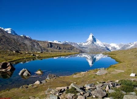 Stelisee with the Matterhorn in the backの写真素材