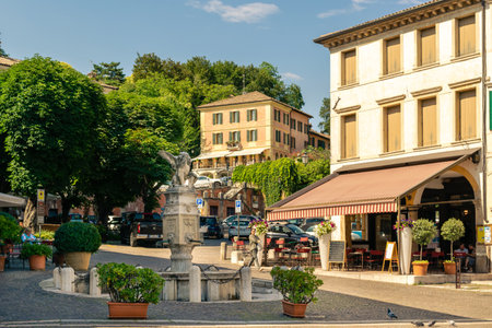 View of the main square of the ancient village of Asolo in summer, Treviso, Italyのeditorial素材