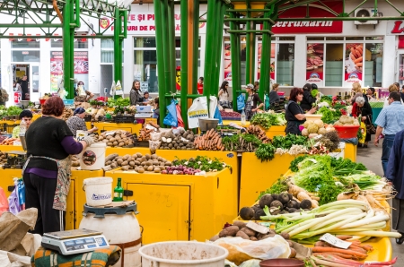 BRASOV, ROMANIA - 28 APRIL 2012  Image with Dacia Marketplace in Brasov, one of places with farmers vegetables and fruits in the city のeditorial素材