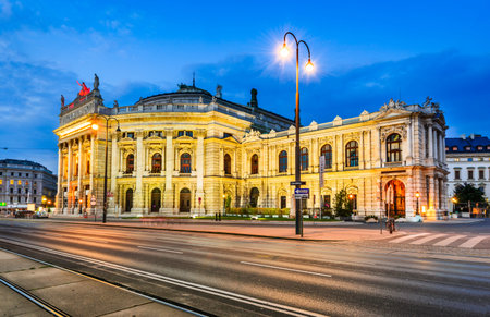 Vienna, Austria. The Burgtheater (Imperial Court Theater) is the Austrian National Theatre and one of the most important German language theatres in the world.のeditorial素材