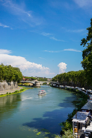 Image of the river Tiber in Romeの写真素材