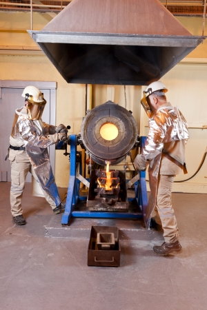 dump gold bullionの写真素材