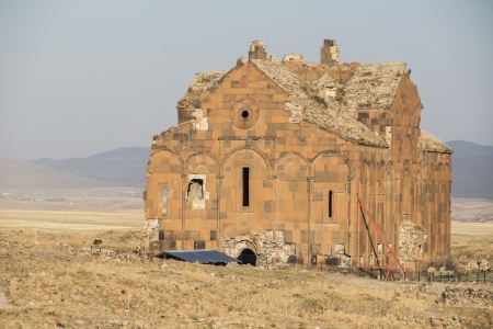 Ani is a ruined and uninhabited medieval Armenian city-site situated in the Turkish province of Kars, near the border with Armenia. Armenian chroniclers such as Yeghishe and Ghazar Parpetsi first mentioned Ani in the 5th century AD.のeditorial素材