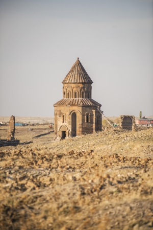 Ani is a ruined and uninhabited medieval Armenian city-site situated in the Turkish province of Kars, near the border with Armenia. Armenian chroniclers such as Yeghishe and Ghazar Parpetsi first mentioned Ani in the 5th century AD.のeditorial素材