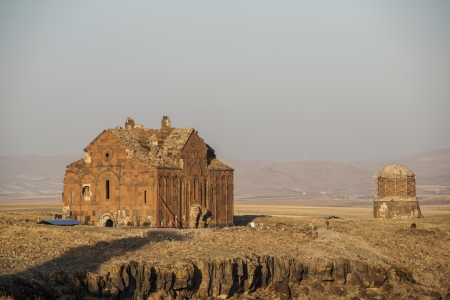 Ani is a ruined and uninhabited medieval Armenian city-site situated in the Turkish province of Kars, near the border with Armenia. Armenian chroniclers such as Yeghishe and Ghazar Parpetsi first mentioned Ani in the 5th century AD.のeditorial素材