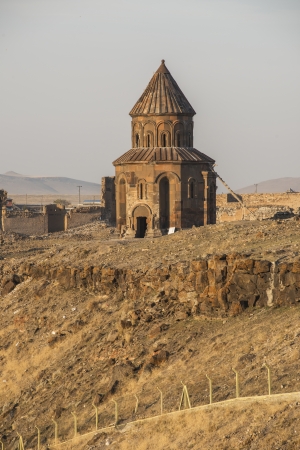 Ani is a ruined and uninhabited medieval Armenian city-site situated in the Turkish province of Kars, near the border with Armenia. Armenian chroniclers such as Yeghishe and Ghazar Parpetsi first mentioned Ani in the 5th century AD.のeditorial素材