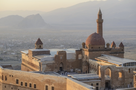Ishak Pasha Palace (Constructed in 1685) is a semi-ruined palace located in the Dogubeyazit district of Agri province of Turkey.のeditorial素材