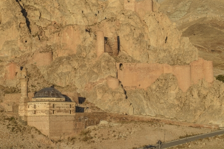 Ishak Pasha Palace (Constructed in 1685) is a semi-ruined palace located in the Dogubeyazit district of Agri province of Turkey.のeditorial素材