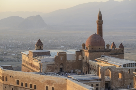 Ishak Pasha Palace (Constructed in 1685) is a semi-ruined palace located in the Dogubeyazit district of Agri province of Turkey.のeditorial素材