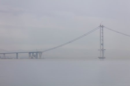 The Osmangazi Bridge (Turkish: Osman Gazi KÃ¶prÃ¼) is a suspension bridge of Turkey.の写真素材
