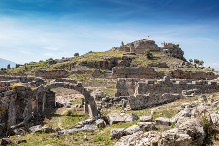 "The ruins of Tlos provide a unique insight into the rich history of Turkey's ancient civilizations."の写真素材
