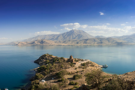 Panoramic view of Lake Titicaca, Puno, Peruの写真素材